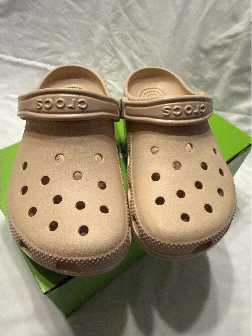NIB Crocs Classic Clogs J6 Shitake Beige
